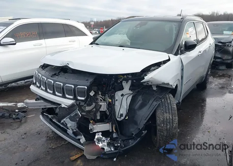 2022 Jeep Compass Limited 4X4 из США, поврежденный, VIN 3C4NJDCB7NT160961